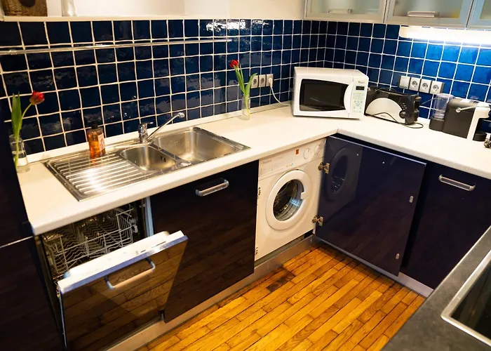 Rataskaevu 6 * Таллин